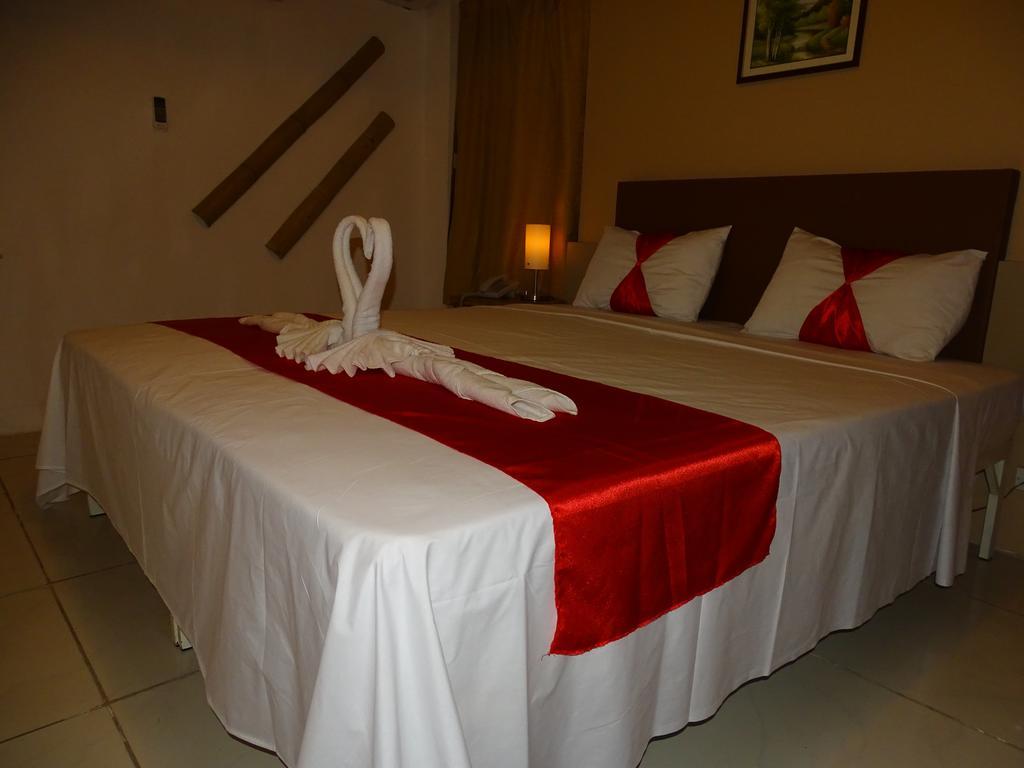 Hypertek Hotel Grand Baie Extérieur photo