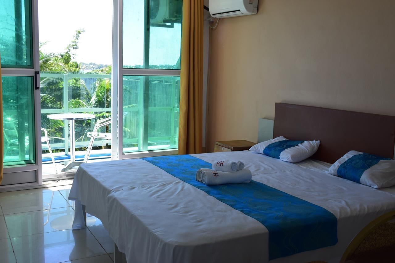 Hypertek Hotel Grand Baie Extérieur photo
