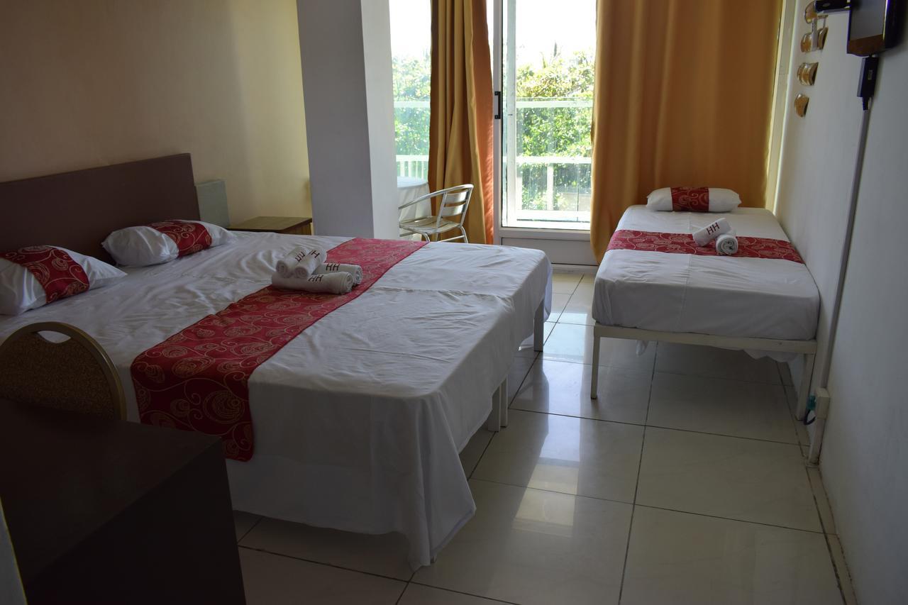 Hypertek Hotel Grand Baie Extérieur photo